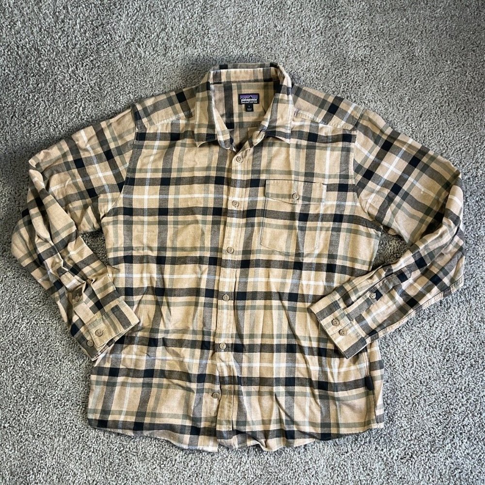 Patagonia Men’s Flannel Shirt Organic Cotton Blue plaid activewear sz L outdoors